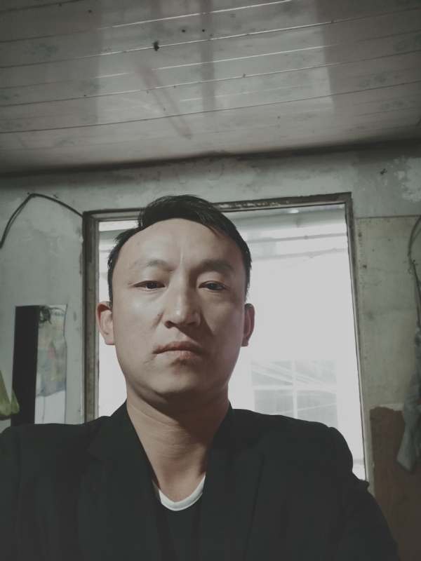 放弃爱你的第一张照片--贵阳交友中心